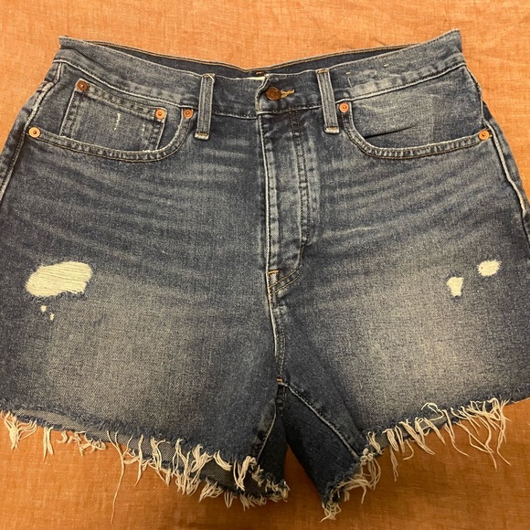 MADEWELL Dadjean Castlewood Wash Distressed Short 27 $74 - Picture 6 of 11